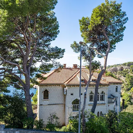 House Boninovo 3*